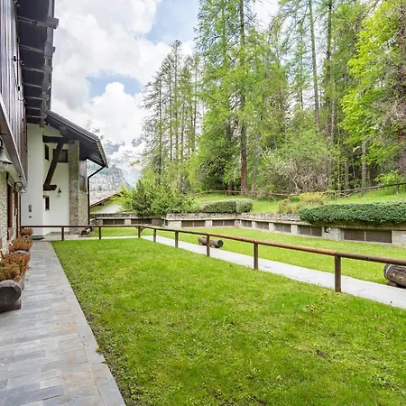 Plan Gorret Beautiful Flat In Apartmán Courmayeur