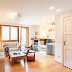 Plan Gorret Beautiful Flat In Apartment *
